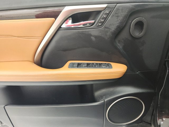Used 2022 Lexus RX 350L Luxury w/ Accessory Package (Z1) FWD image 11