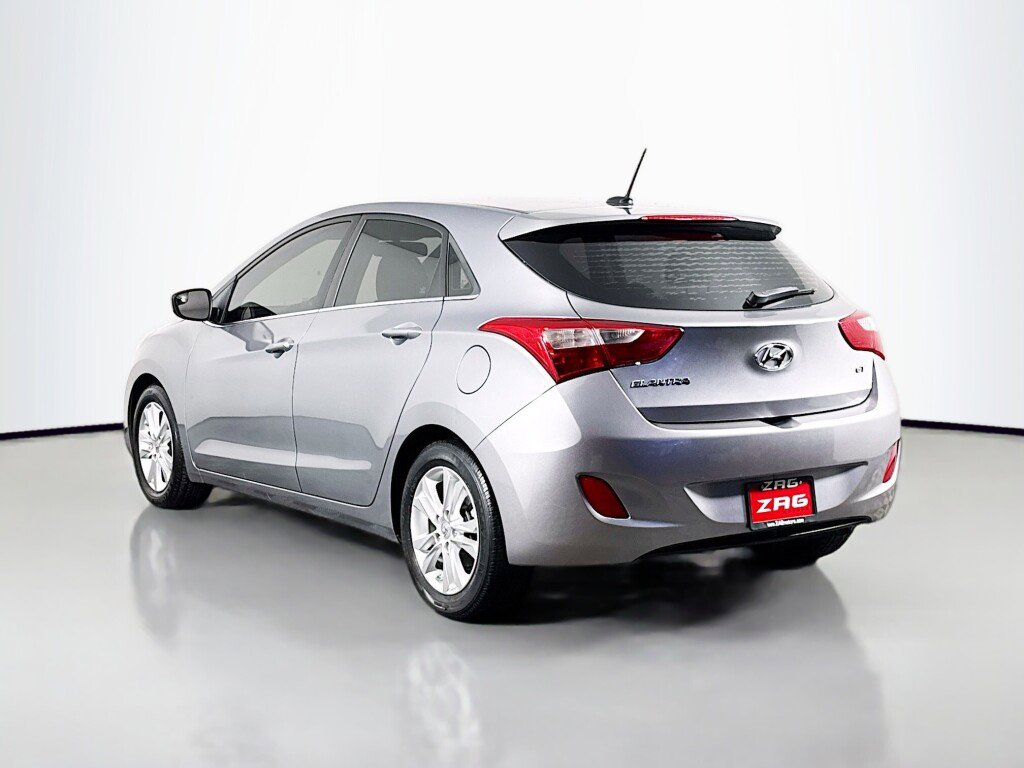 Used 2014 Hyundai Elantra GT image 3