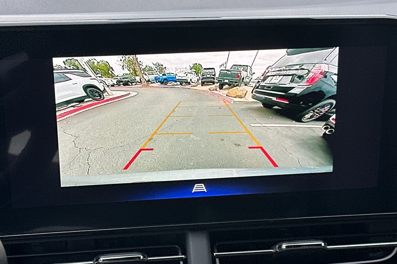 Used 2025 Chevrolet Trax RS w/ Driver Confidence Package image 27