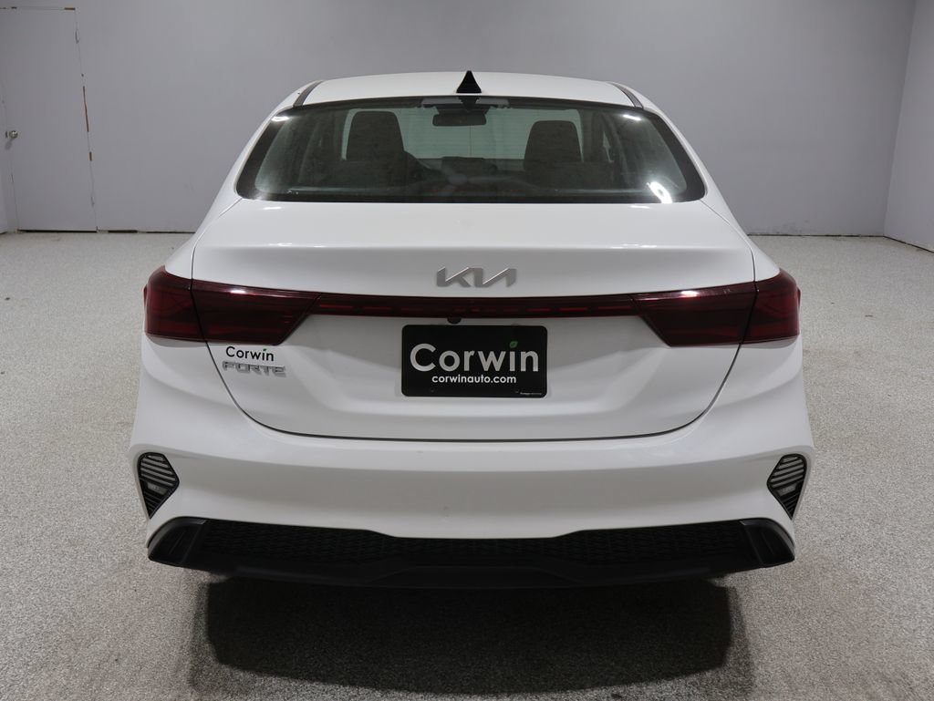 Used 2023 Kia Forte LXS FWD video 3