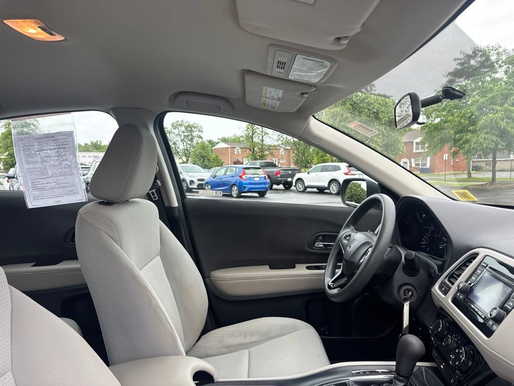 Certified 2019 Honda HR-V LX image 16