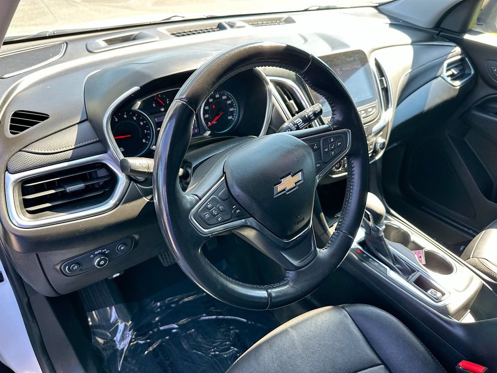 Certified 2020 Chevrolet Equinox Premier w/ Premier Redline Edition FWD image 9