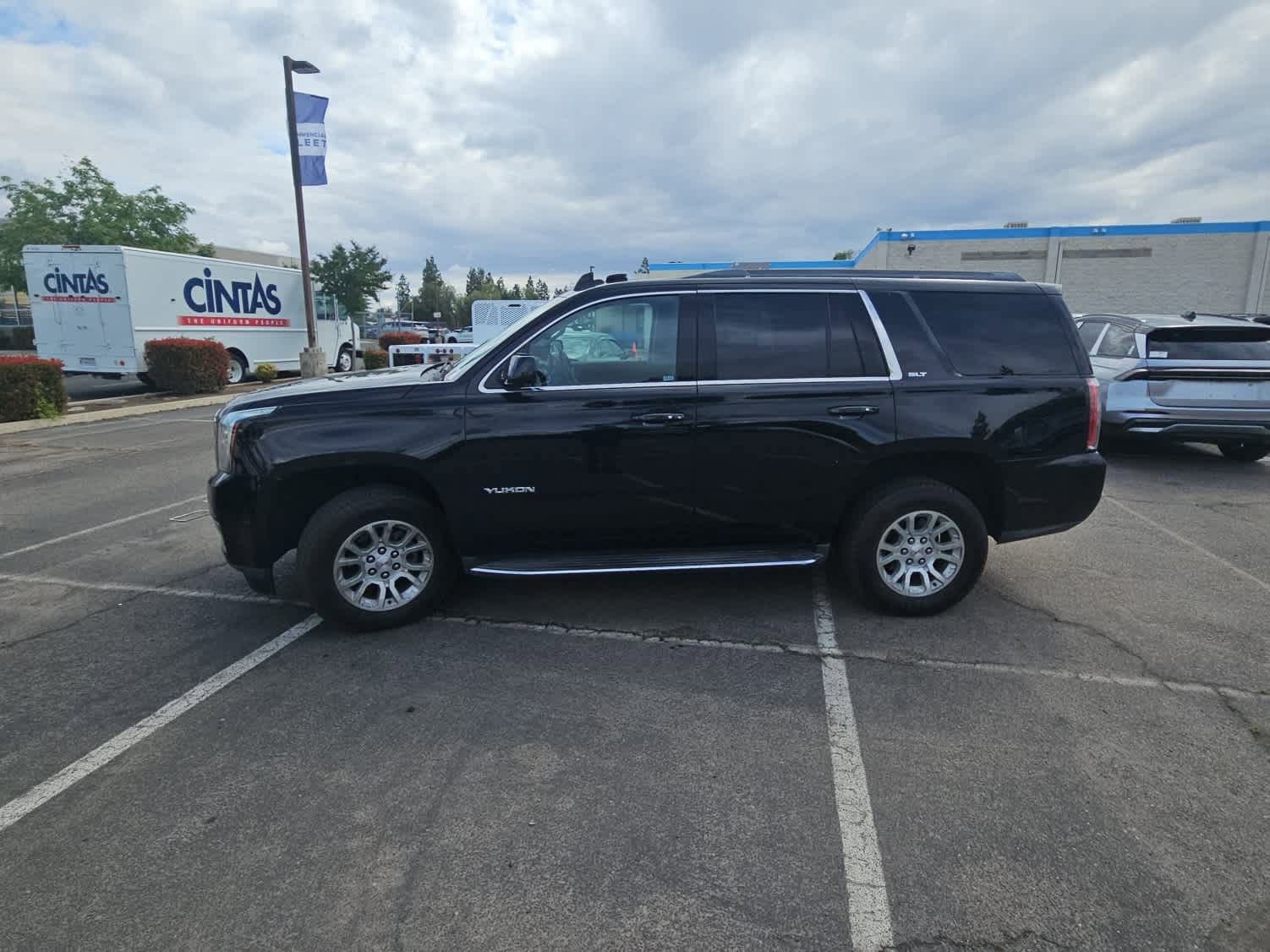 Used 2019 GMC Yukon SLT image 5