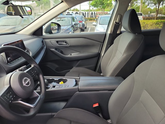 Used 2024 Nissan Rogue S FWD image 17