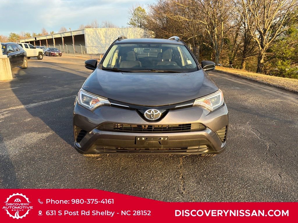 Used 2016 Toyota RAV4 LE image 4