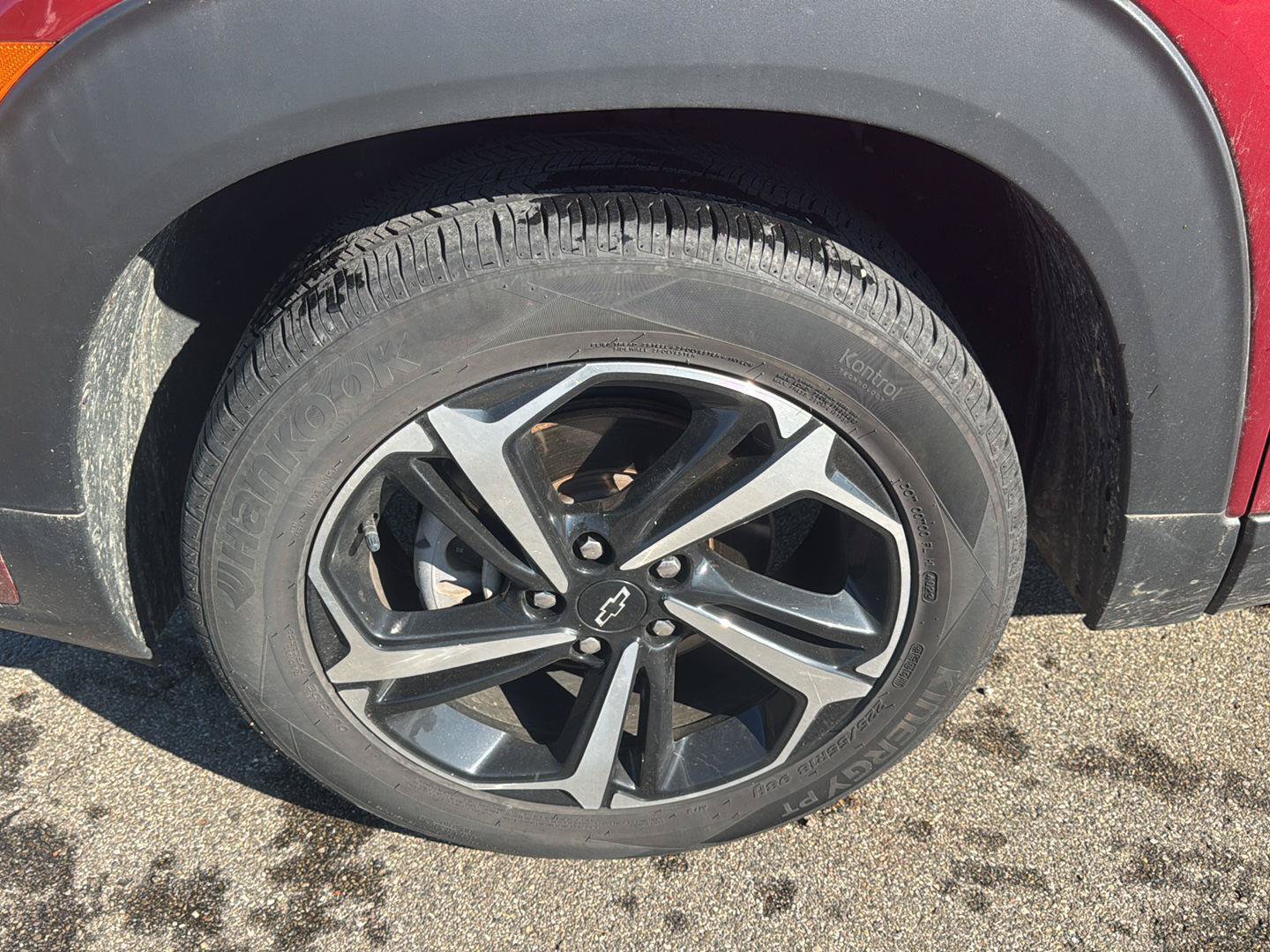 Used 2021 Chevrolet TrailBlazer RS w/ Sun and Liftgate Package AWD/4WD image 9