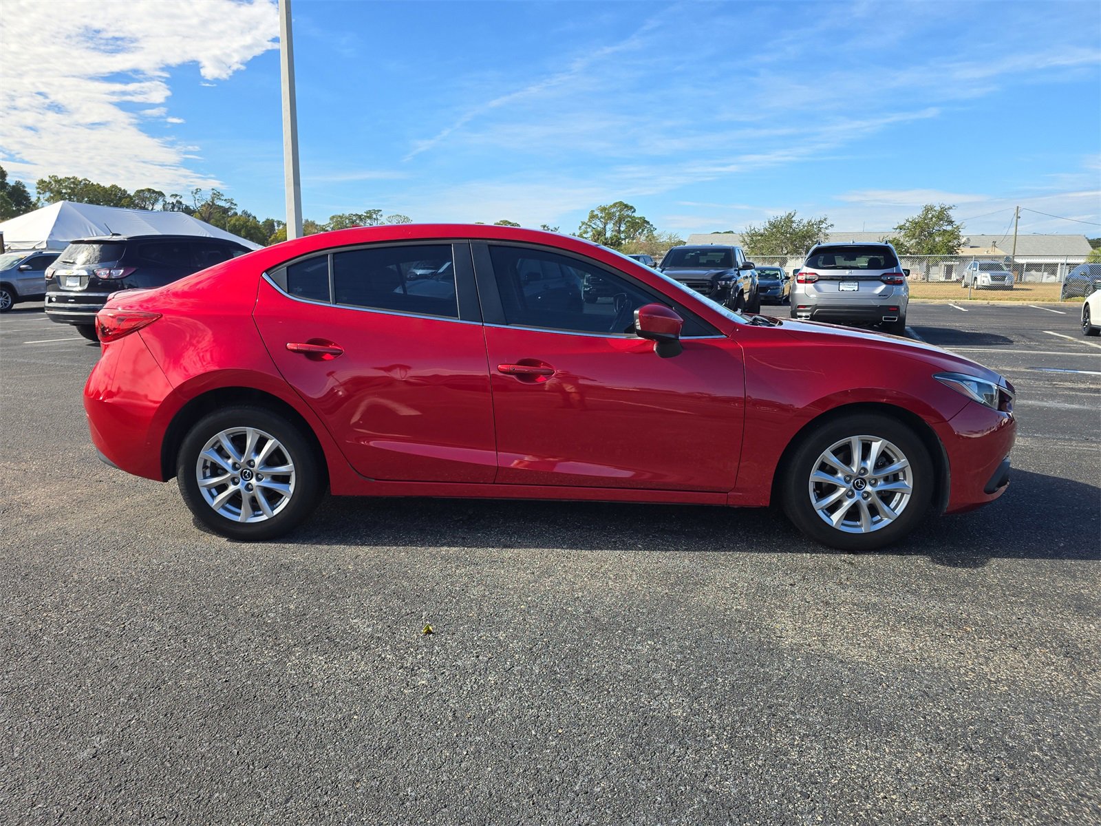 Used 2016 MAZDA MAZDA3 i Touring w/ Popular Equipment Package image 3