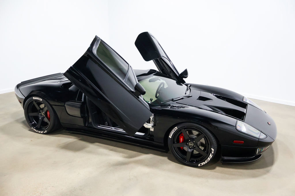 Used 2006 Ford GT RWD image 87