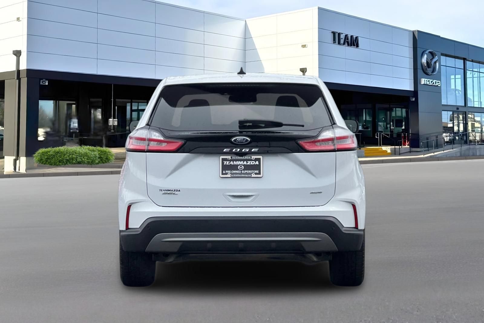 Used 2024 Ford Edge SEL AWD/4WD image 5