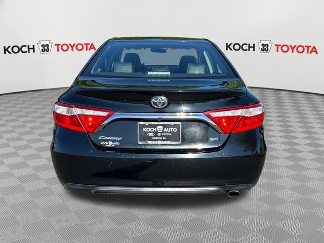 Used 2017 Toyota Camry SE FWD image 7