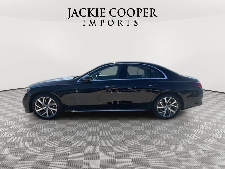 New 2026 Mercedes-Benz E 350 4MATIC Sedan image 2