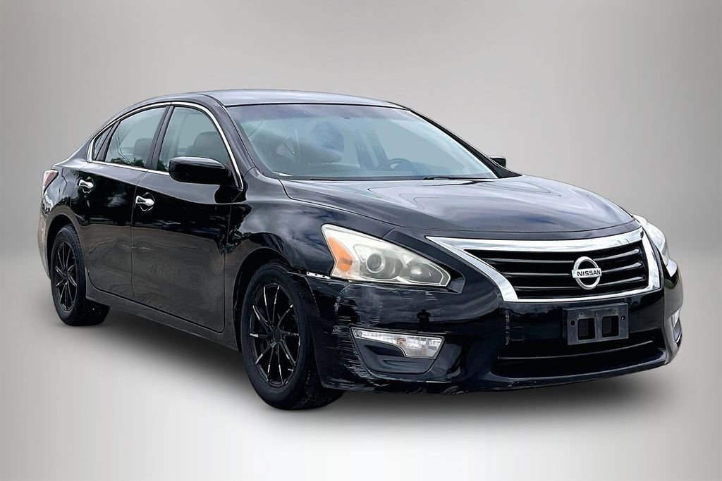 Used 2014 Nissan Altima 2.5 S FWD image 1