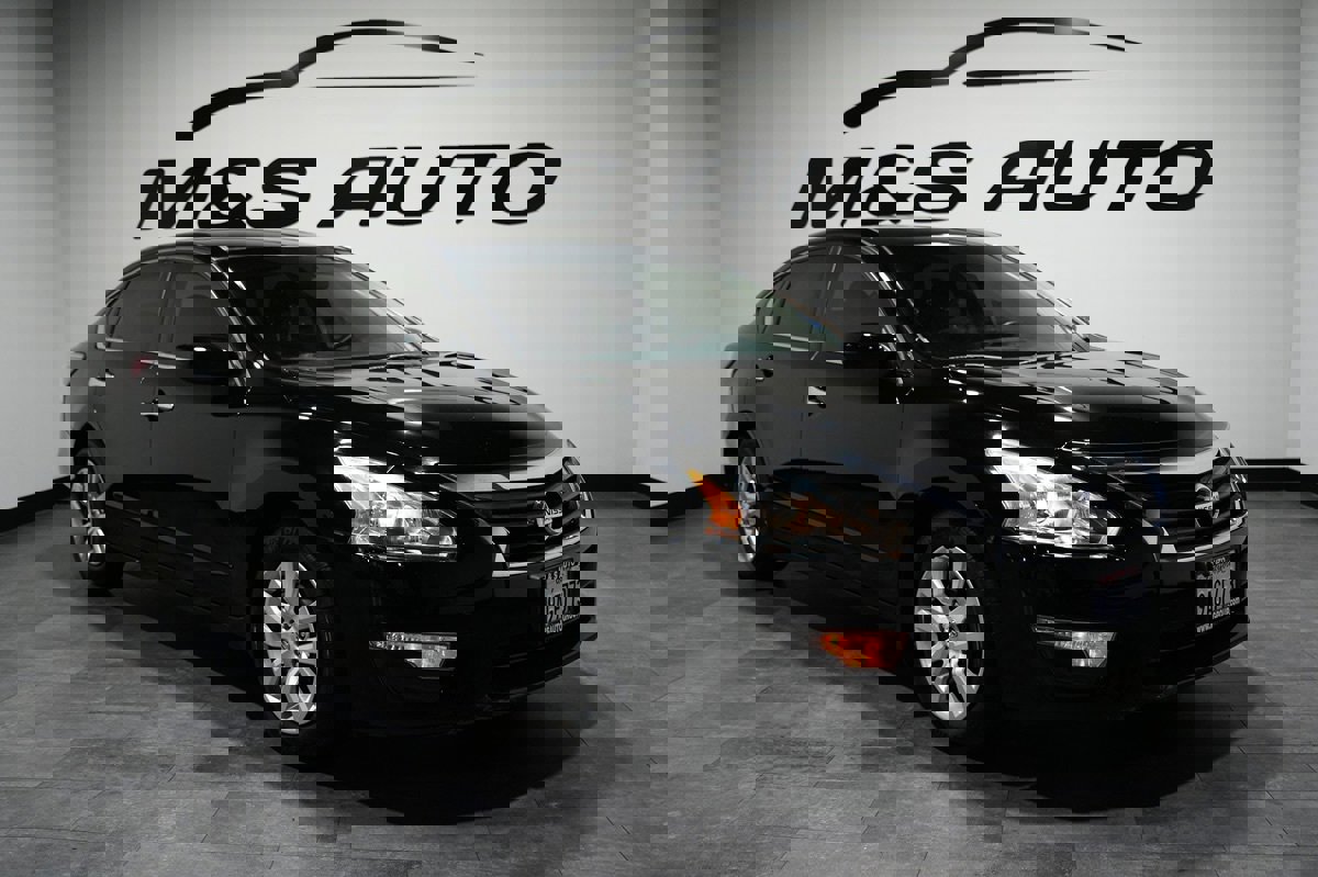 Used 2014 Nissan Altima 2.5 S w/ Display Audio Package FWD image 5