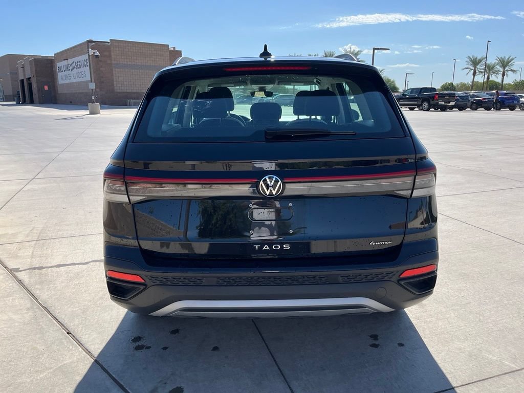 Used 2025 Volkswagen Taos S AWD/4WD image 10
