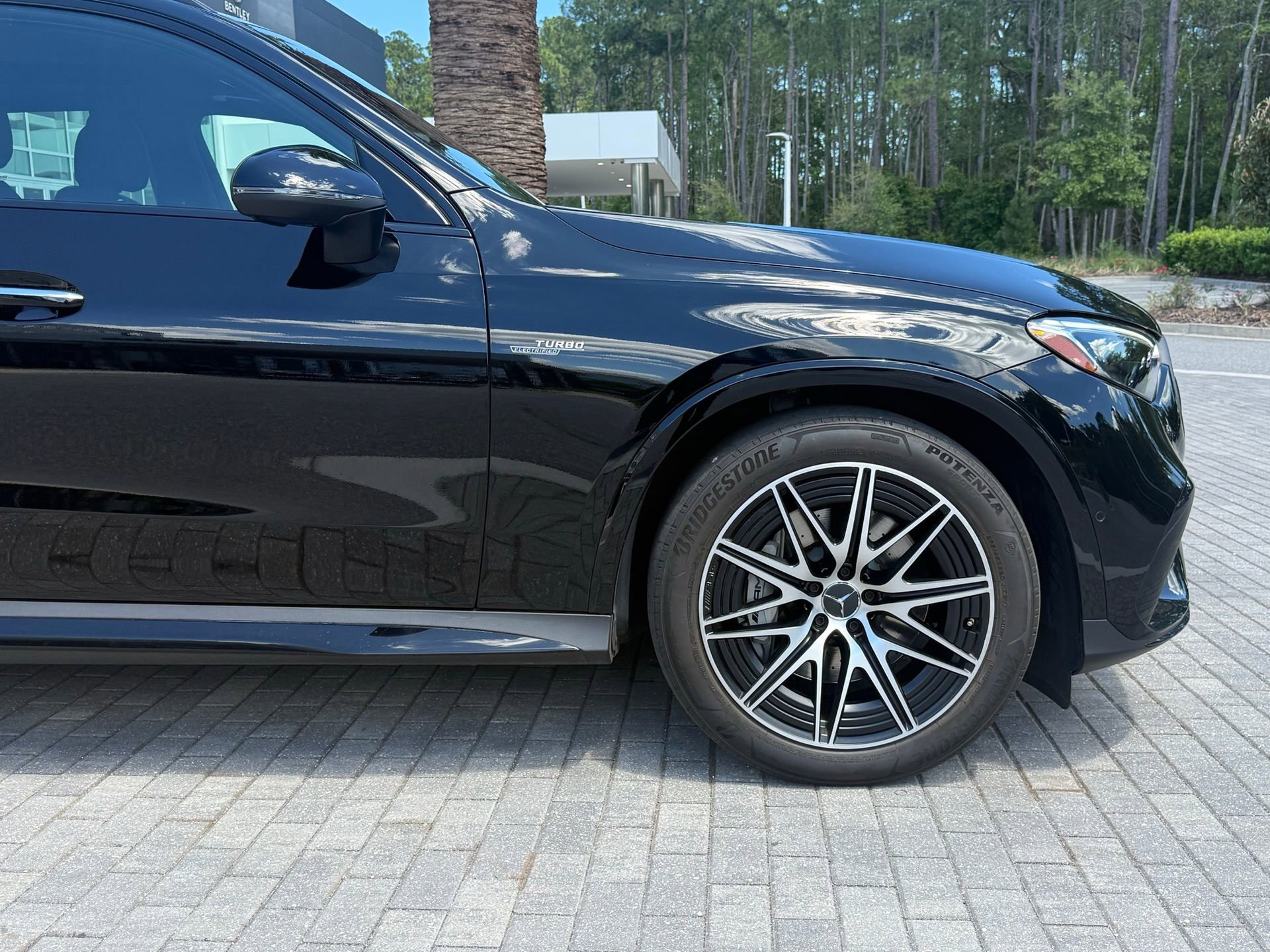 Used 2025 Mercedes-Benz GLC 43 AMG 4MATIC image 9