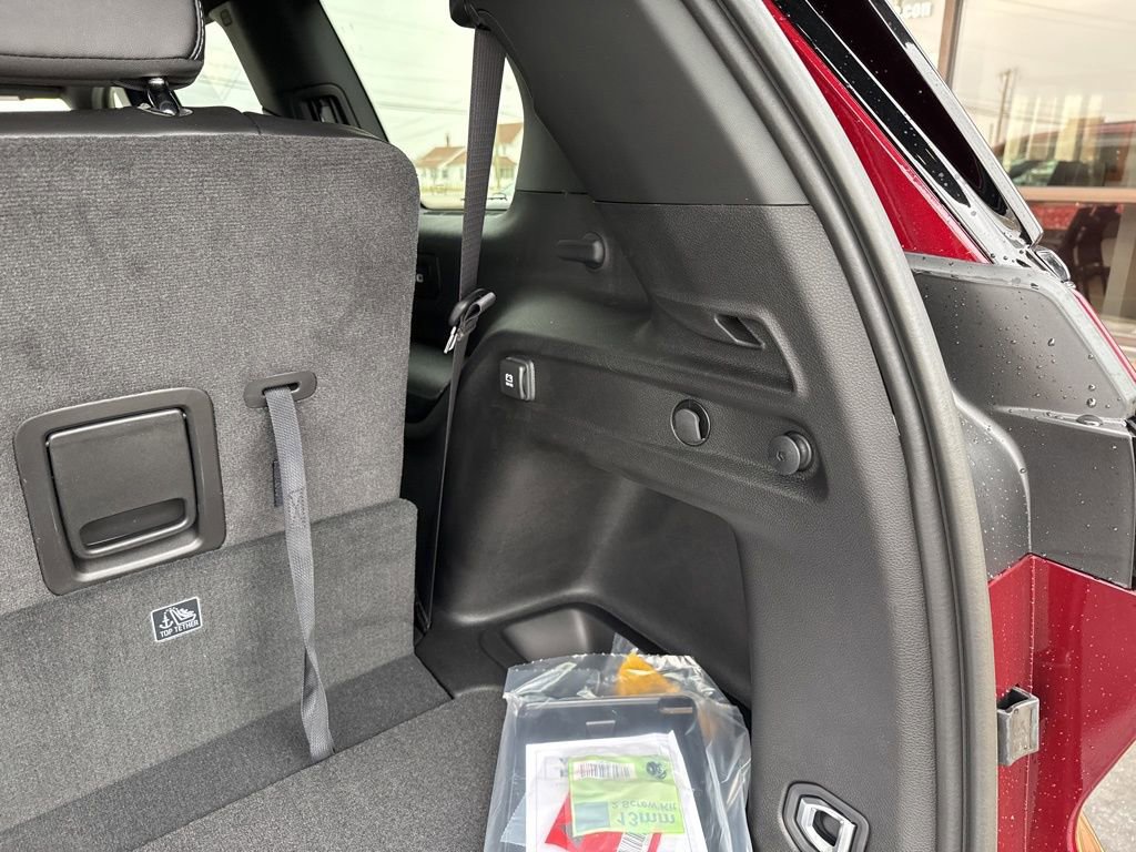 New 2025 Jeep Grand Cherokee L Limited w/ Black Appearance Package image 25