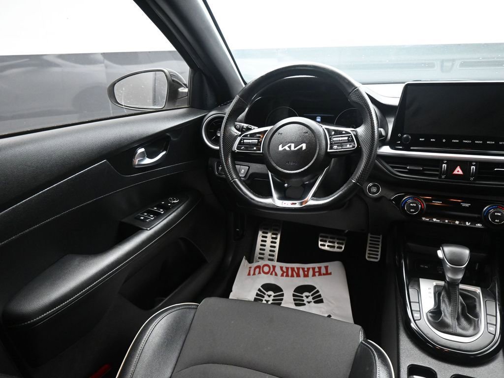 Used 2023 Kia Forte GT-Line w/ GT-Line Technology Package image 15