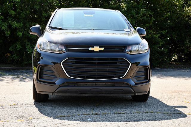Used 2017 Chevrolet Trax LS FWD image 2