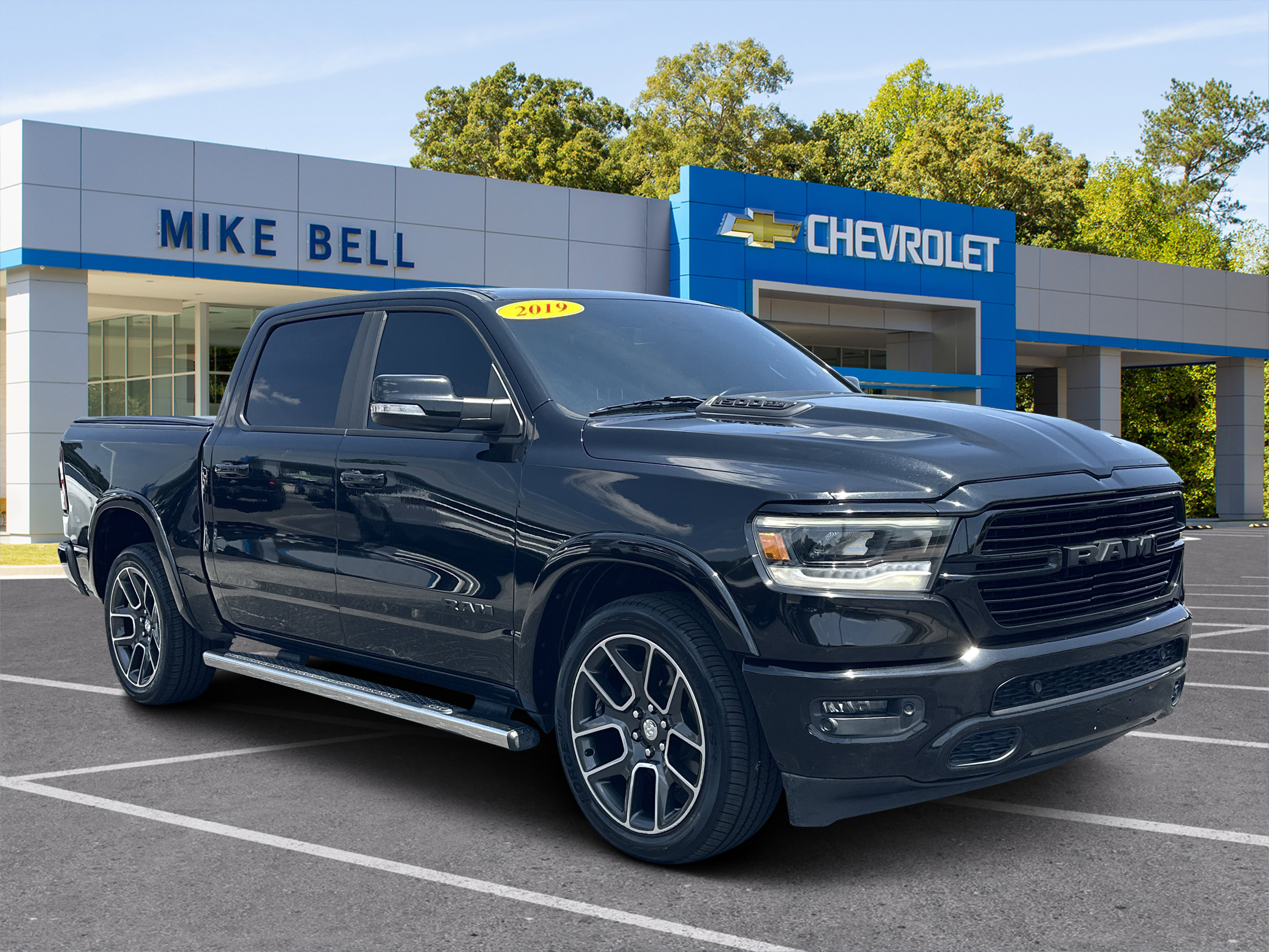 Used 2019 RAM 1500 Laramie RWD image 1