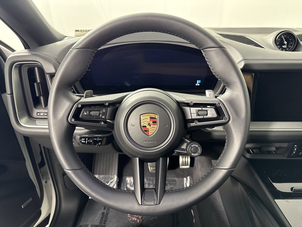 Certified 2025 Porsche Cayenne S AWD/4WD image 36
