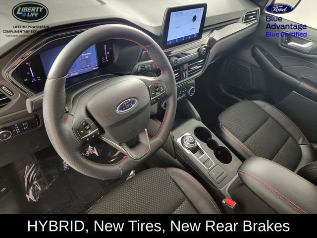 Certified 2024 Ford Escape ST-Line Select AWD/4WD image 12