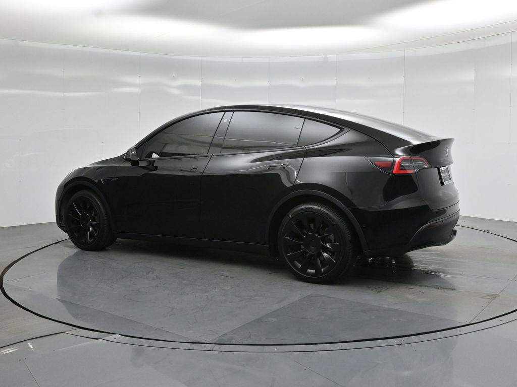 Used 2021 Tesla Model Y Long Range AWD/4WD image 5