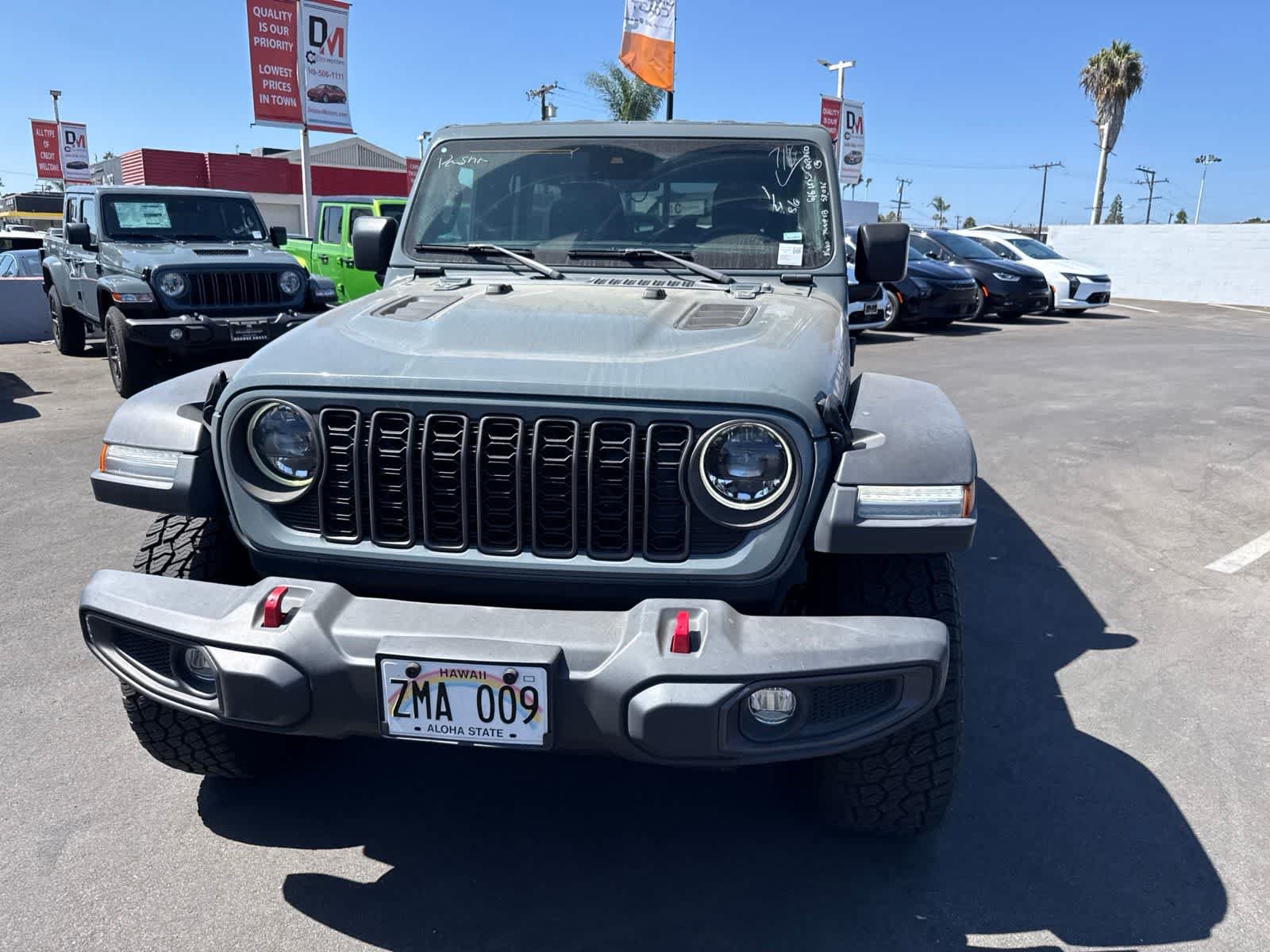 Used 2024 Jeep Wrangler Unlimited Rubicon AWD/4WD image 4