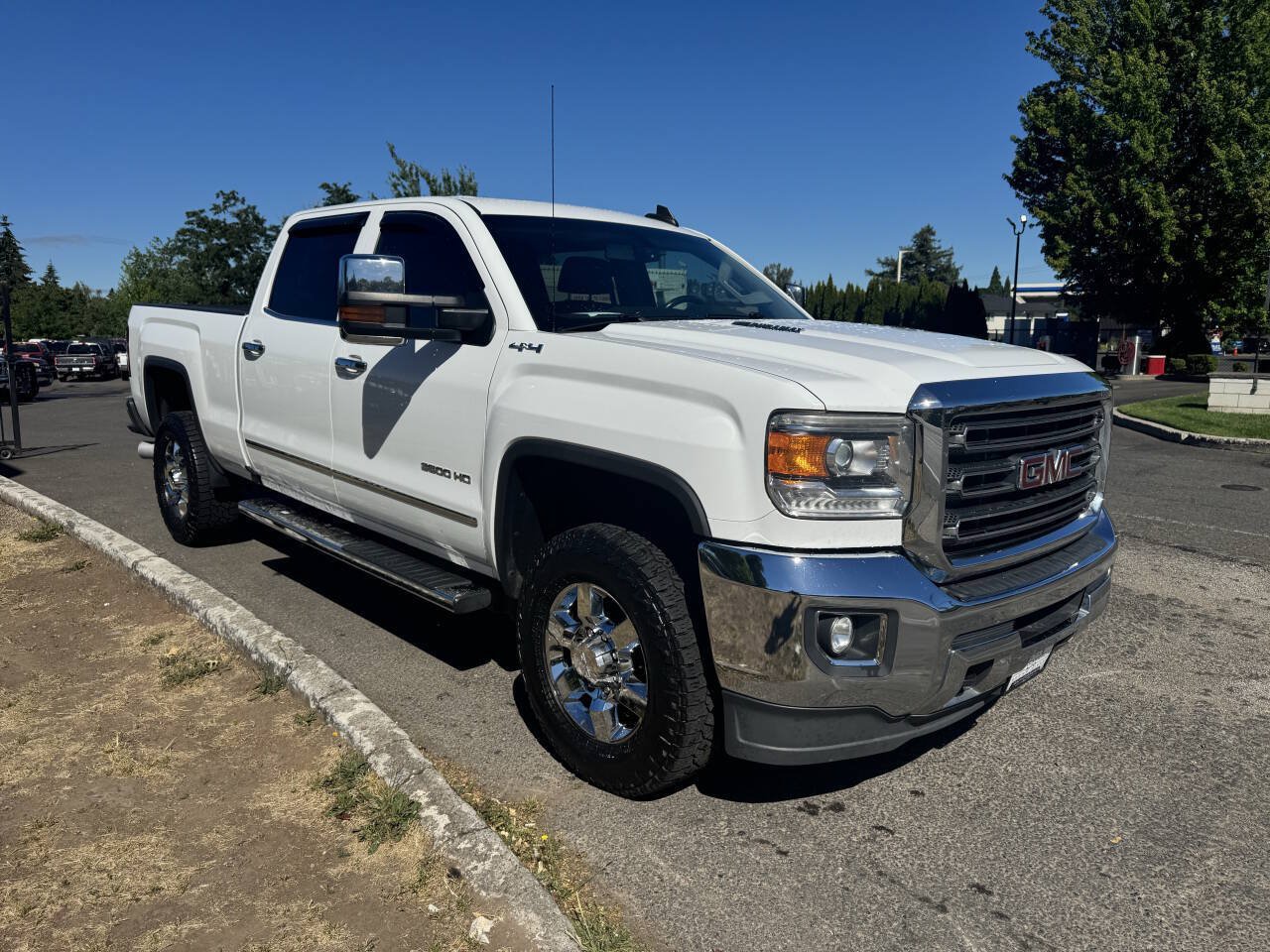 Used 2016 GMC Sierra 3500 SLT AWD/4WD image 2
