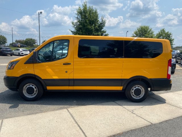 Used 2019 Ford Transit 150 XL RWD image 4