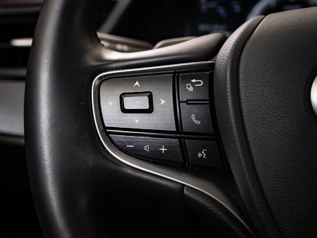 Certified 2023 Lexus ES 250 w/ Premium Package image 27