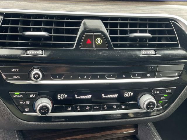 Used 2021 BMW 530i w/ M Sport Package image 13