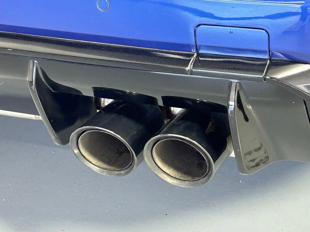 Used 2021 BMW M4 Competition w/ M Carbon Exterior Package RWD image 41