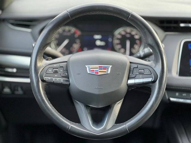 Used 2022 Cadillac XT4 Premium Luxury w/ Safety Alert Package image 33