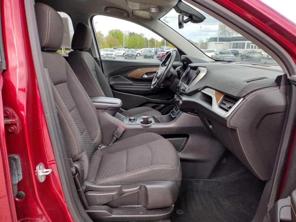 Used 2020 GMC Terrain SLE w/ Driver Convenience Package FWD image 10