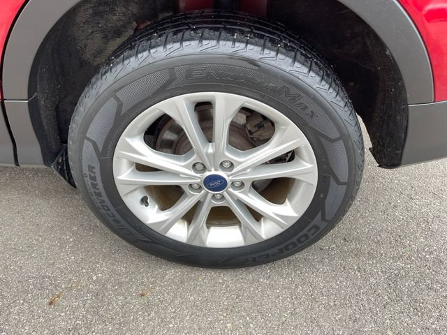 Used 2017 Ford Escape SE AWD/4WD image 39