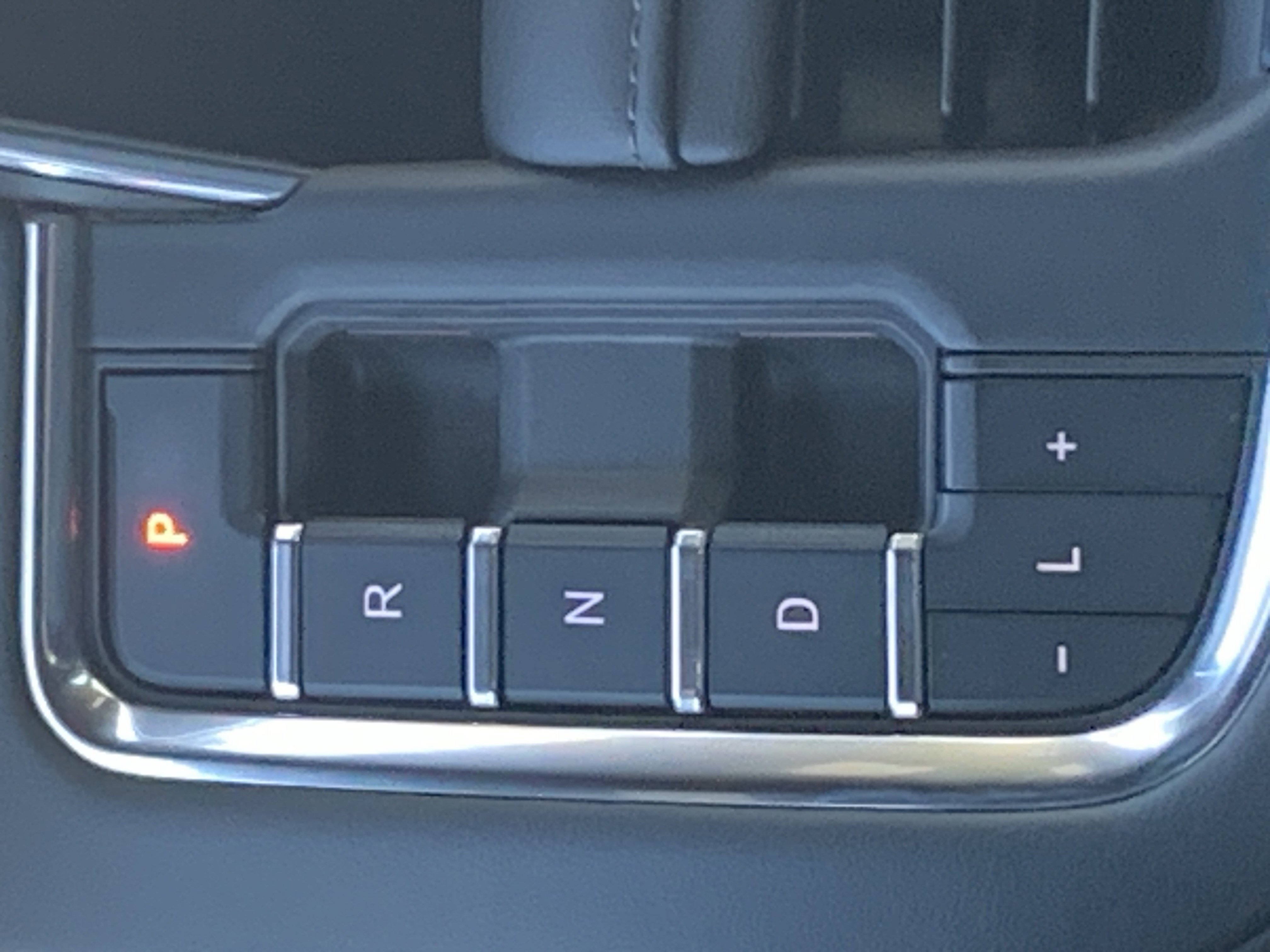 Used 2024 Chevrolet Suburban High Country w/ Max Trailering Package image 25