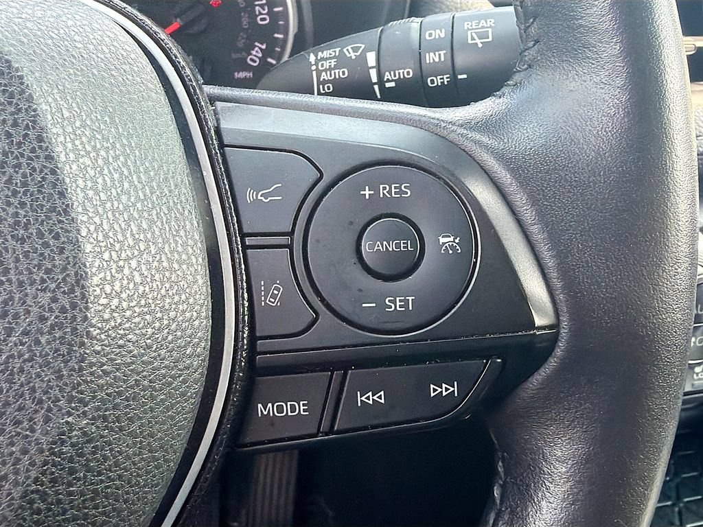 Used 2021 Toyota RAV4 XLE w/ XLE Grade Weather Package AWD/4WD image 13