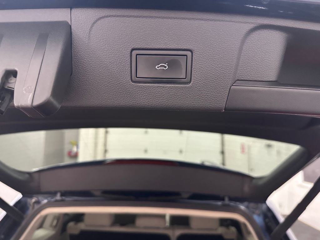 Used 2021 Volkswagen Atlas SEL Premium AWD/4WD image 38