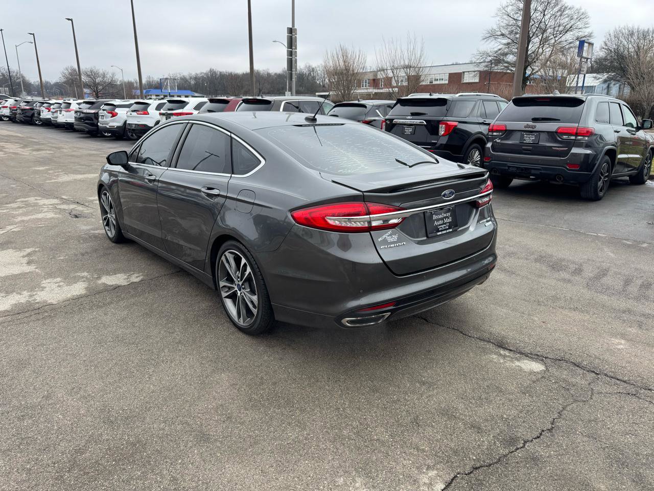 Used 2017 Ford Fusion Titanium image 5