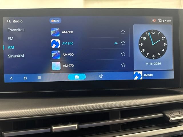 Used 2026 Hyundai Santa Fe SEL FWD image 16
