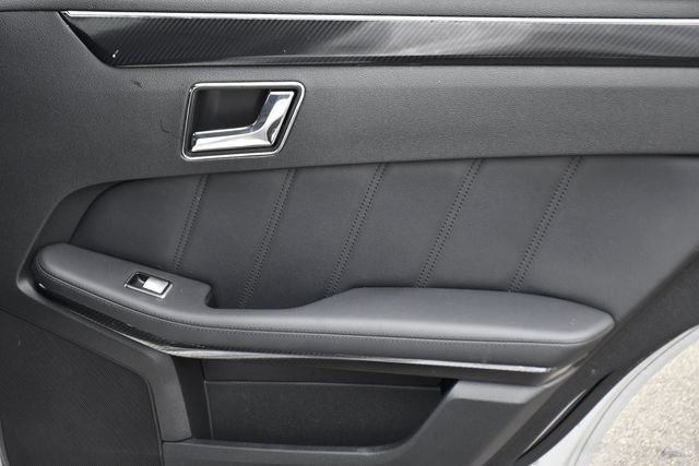 Used 2010 Mercedes-Benz E 350 Sedan image 26