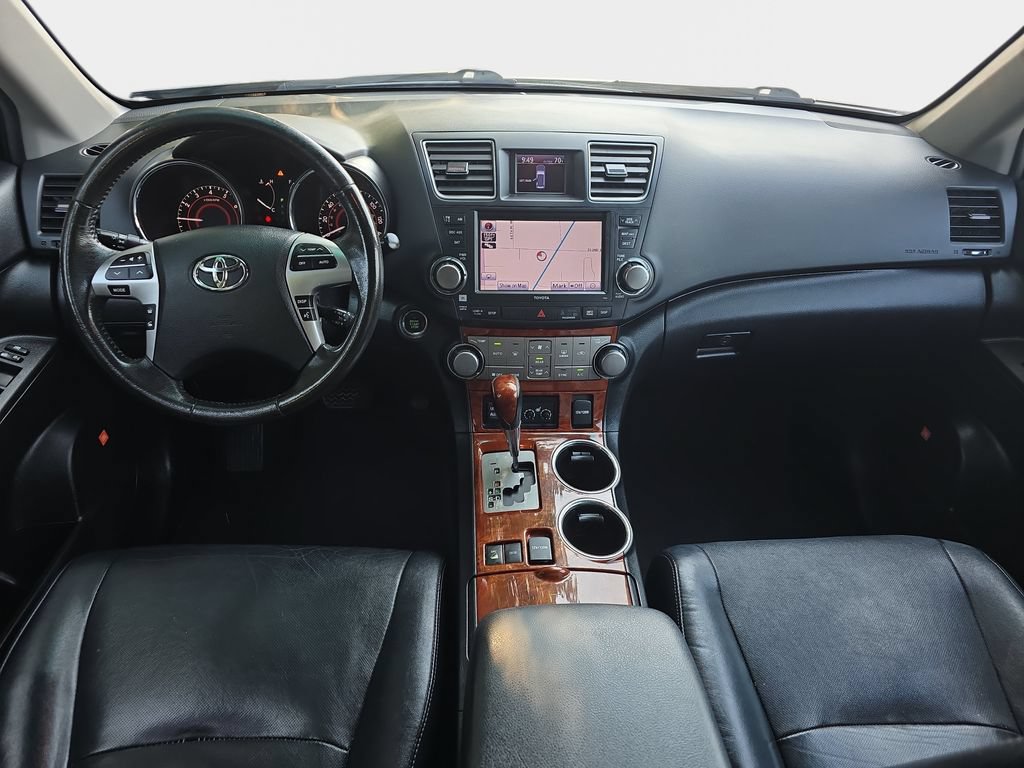 Used 2012 Toyota Highlander Limited w/ Tow Pkg AWD/4WD image 10