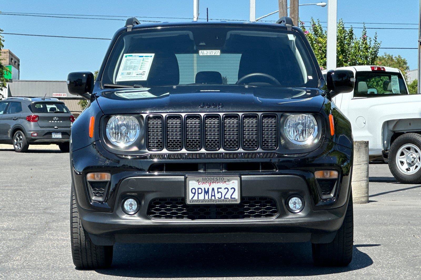 Certified 2023 Jeep Renegade Altitude w/ Convenience Group I AWD/4WD image 9