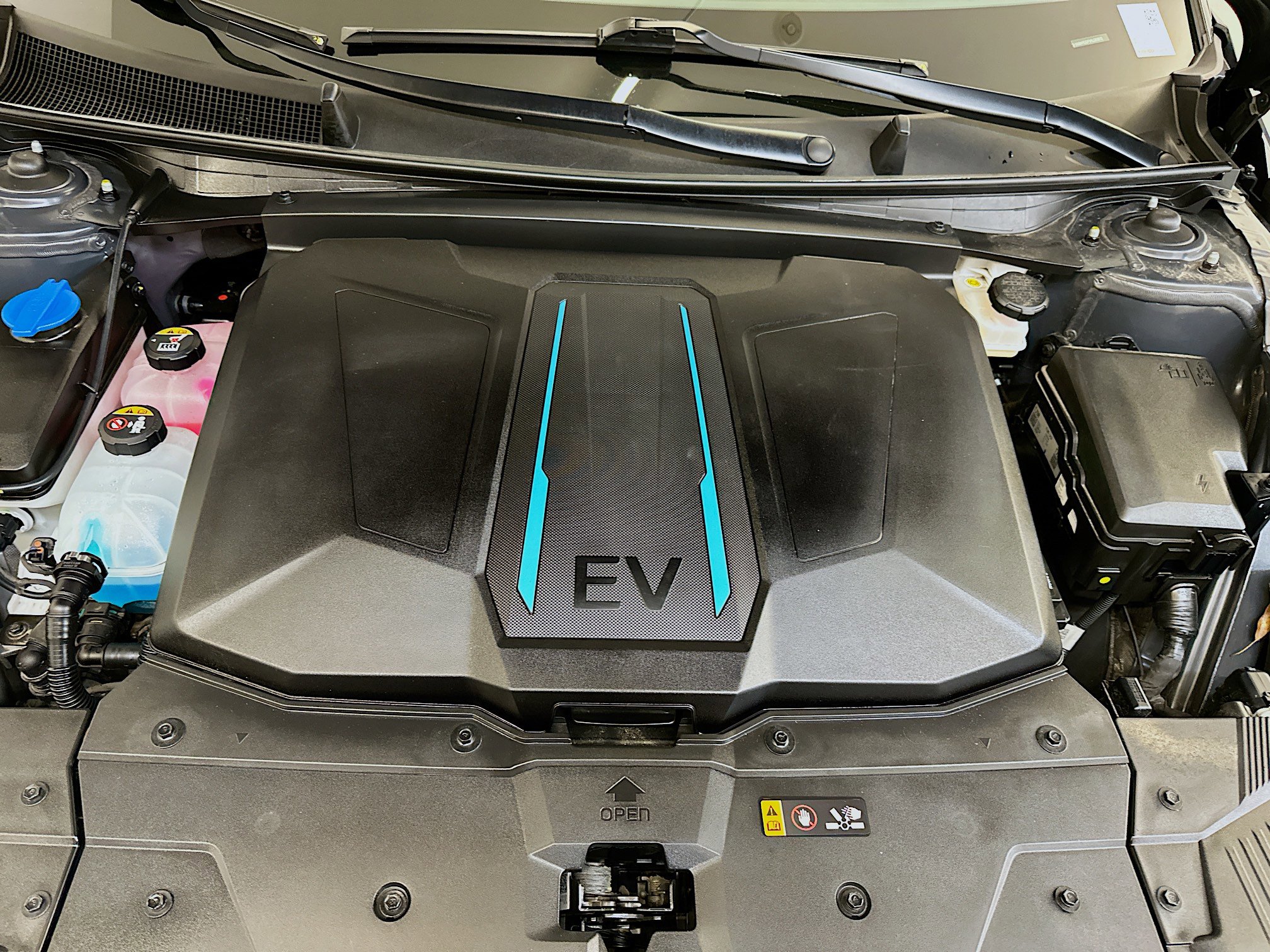 Used 2024 Hyundai Ioniq 5 Limited image 36