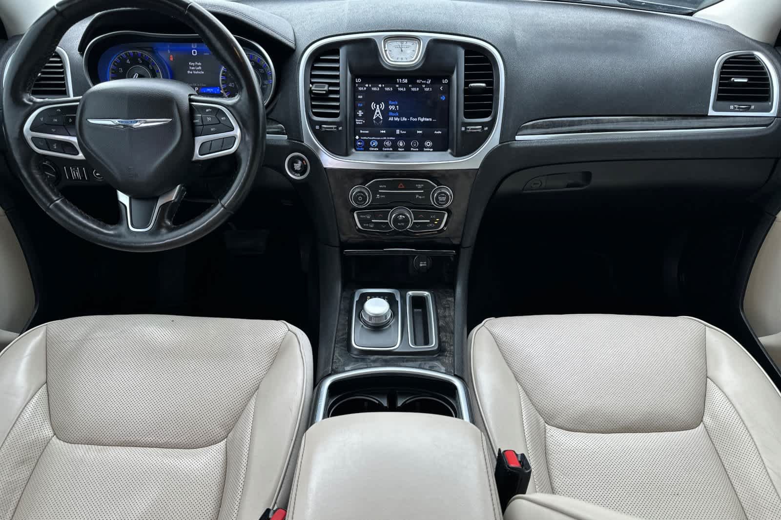Used 2021 Chrysler 300 Touring L AWD/4WD image 3