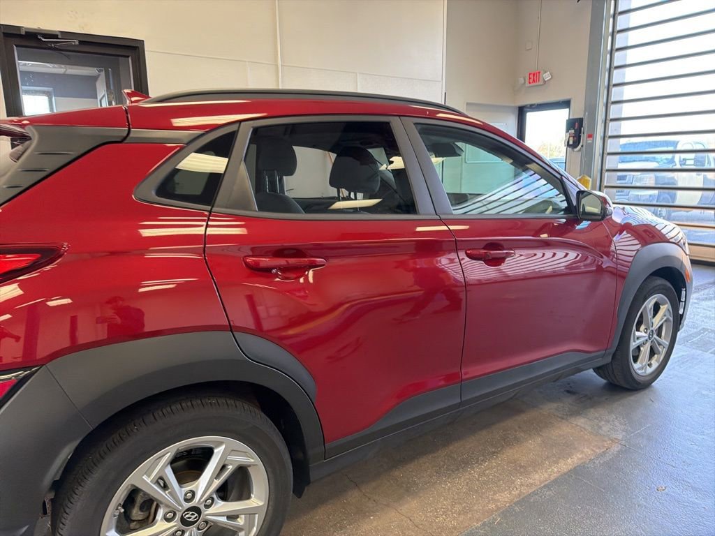 Used 2023 Hyundai Kona SEL w/ Cargo Package FWD image 6