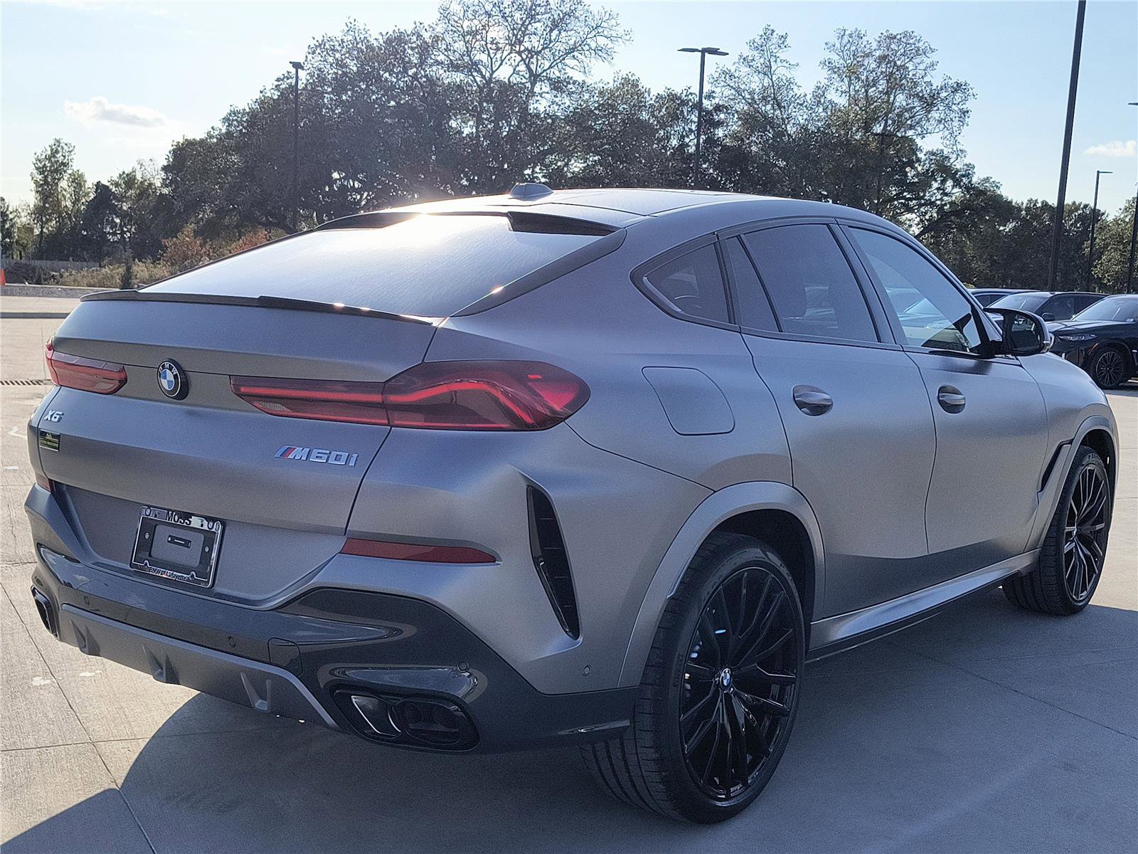 New 2026 BMW X6 M60i image 5