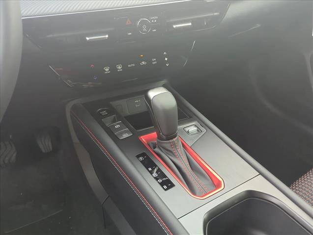 New 2026 Nissan Kicks SR image 10