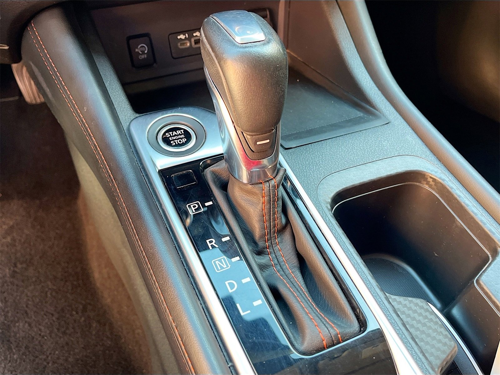 Used 2024 Nissan Sentra SR w/ SR Premium Package image 16