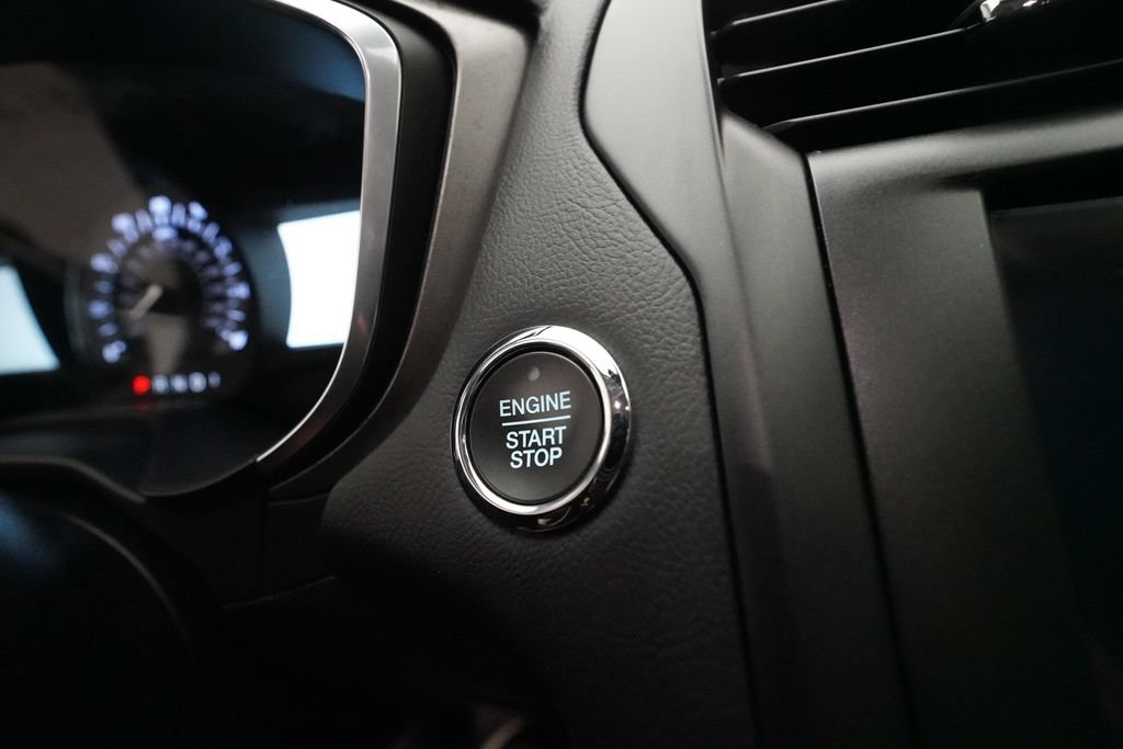 Used 2020 Ford Fusion SE w/ Equipment Group 151A FWD image 32